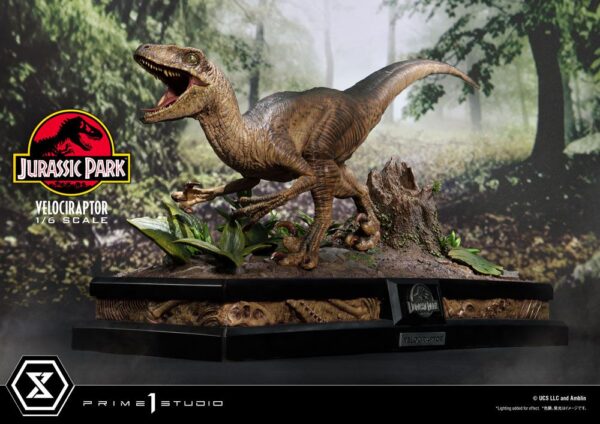 Jurassic Park Legacy Museum Collection Statue 1/6 Velociraptor Attack 38 cm 2